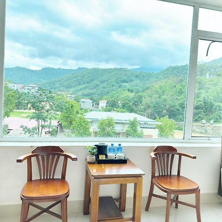 Quy Anh Hotel Bao Lac Town 外观 照片