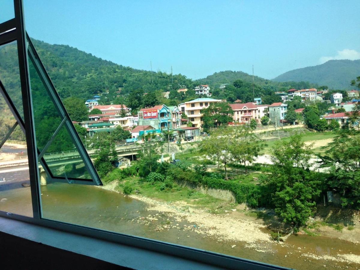 Quy Anh Hotel Bao Lac Town 外观 照片