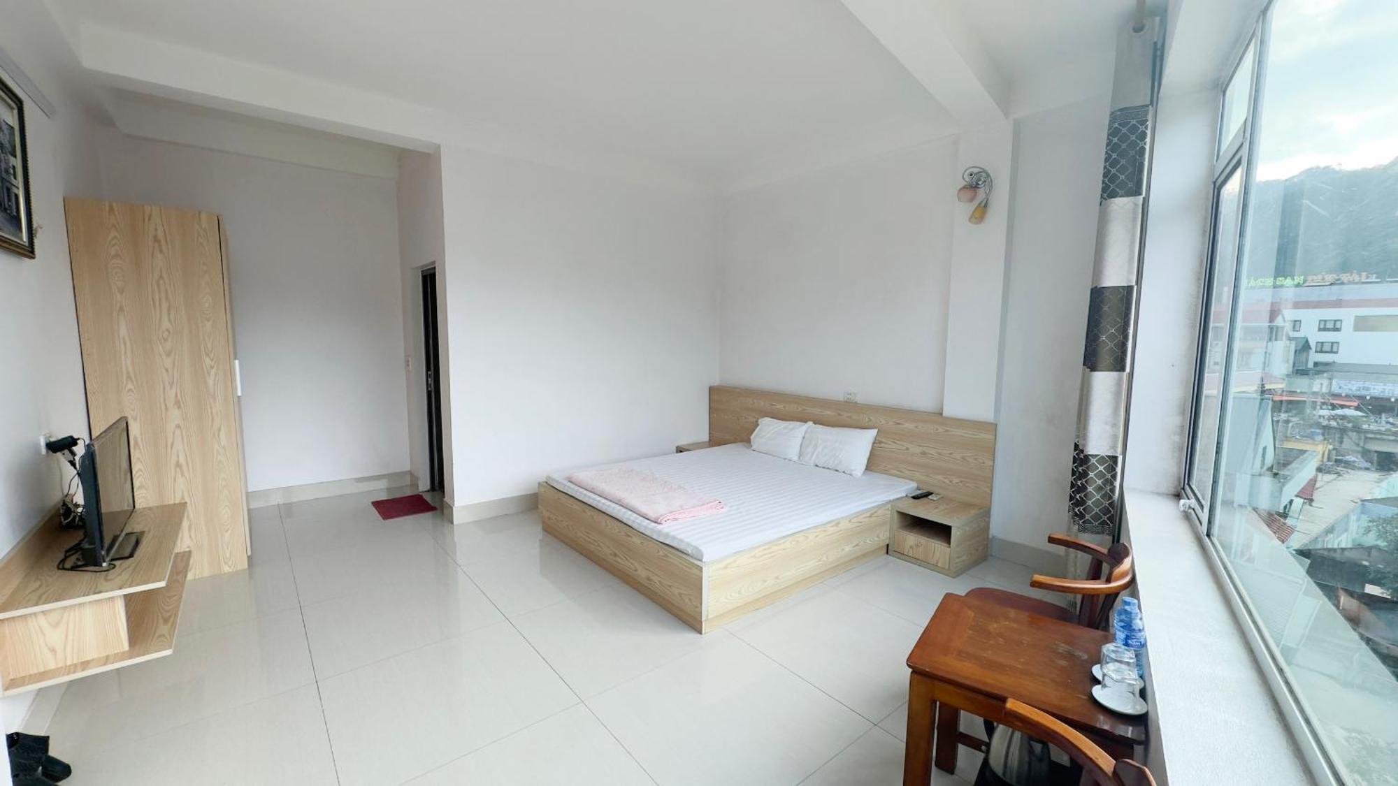Quy Anh Hotel Bao Lac Town 外观 照片