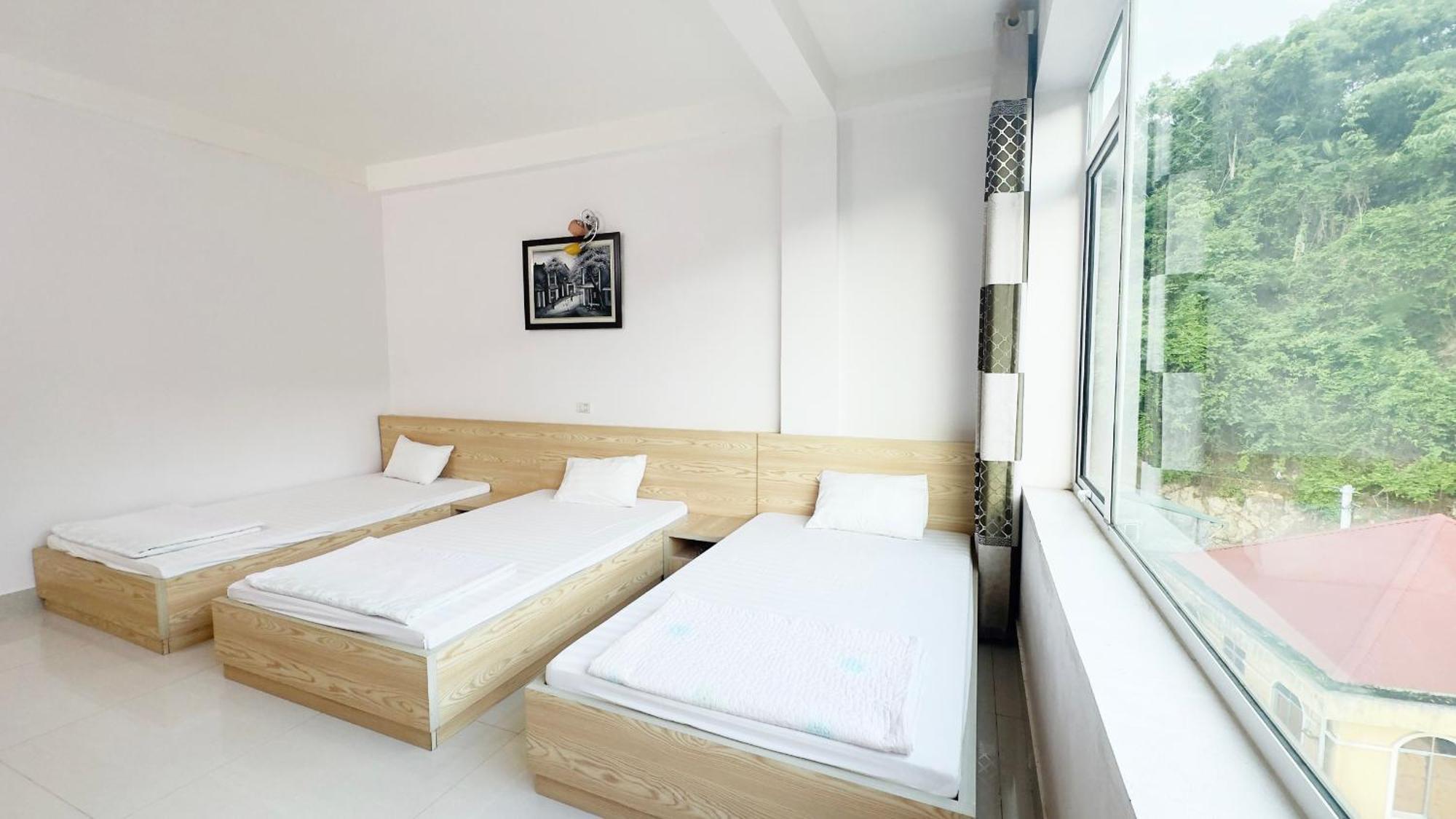 Quy Anh Hotel Bao Lac Town 外观 照片