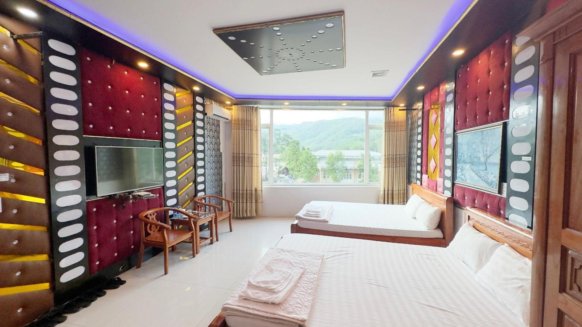 Quy Anh Hotel Bao Lac Town 外观 照片