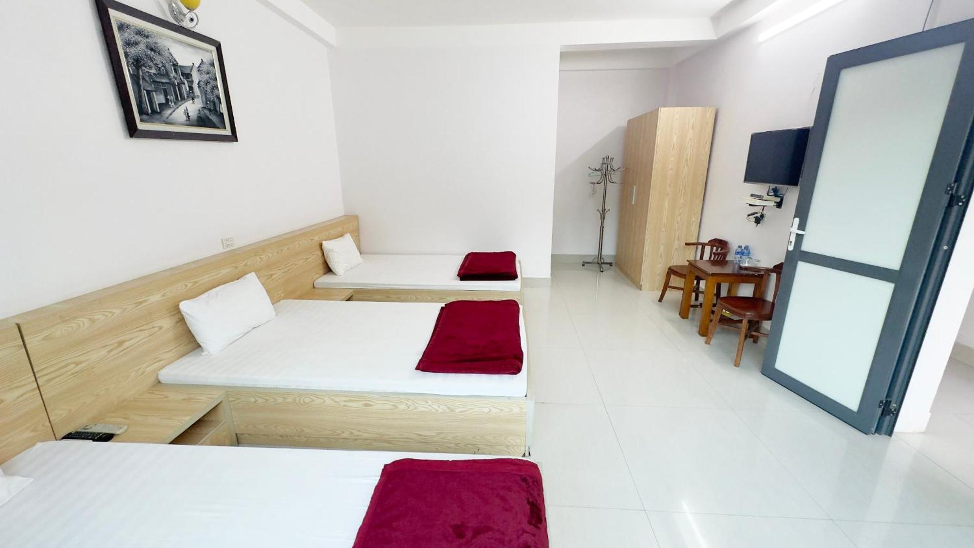 Quy Anh Hotel Bao Lac Town 外观 照片