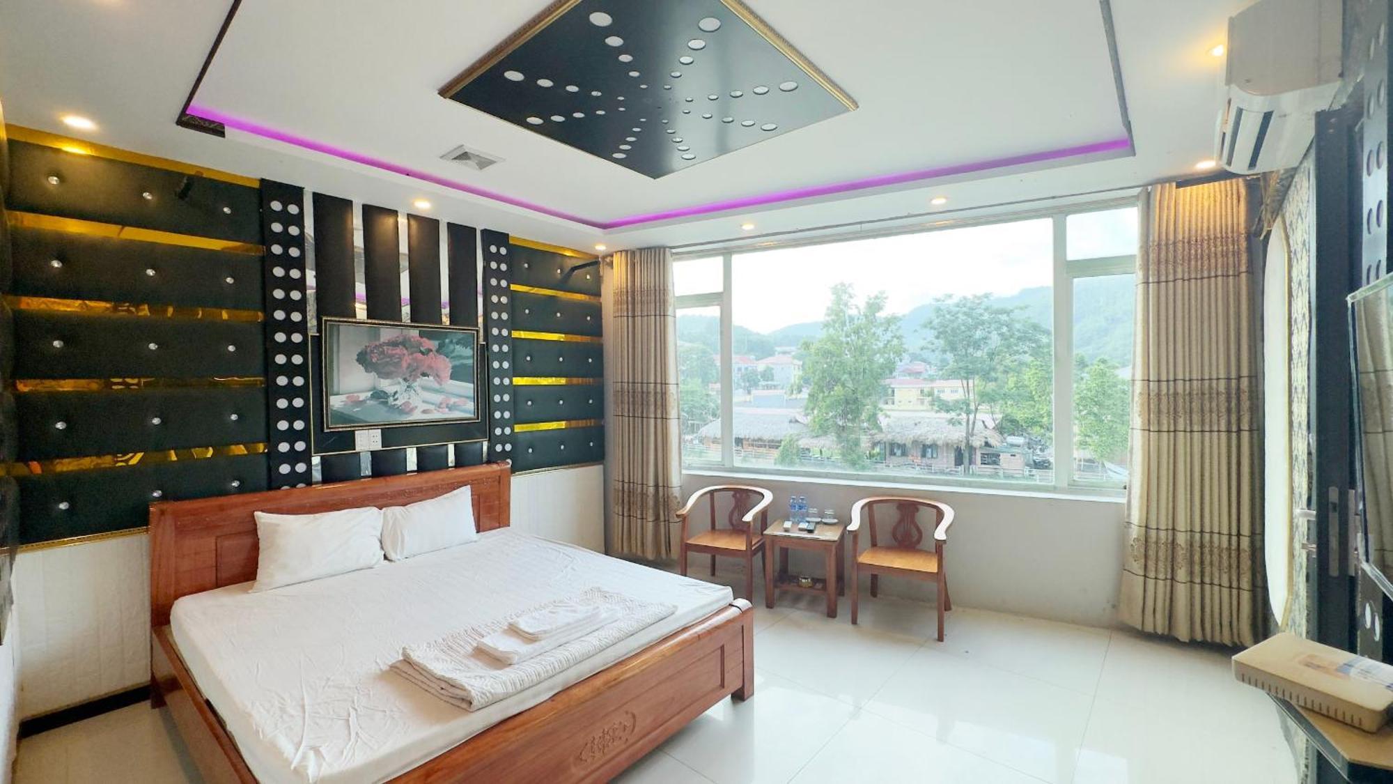 Quy Anh Hotel Bao Lac Town 外观 照片