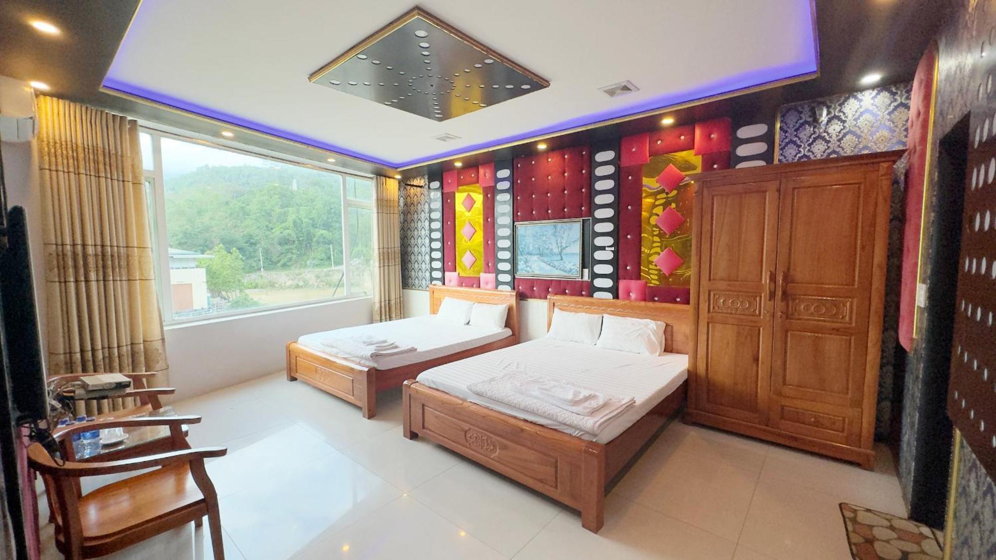 Quy Anh Hotel Bao Lac Town 外观 照片