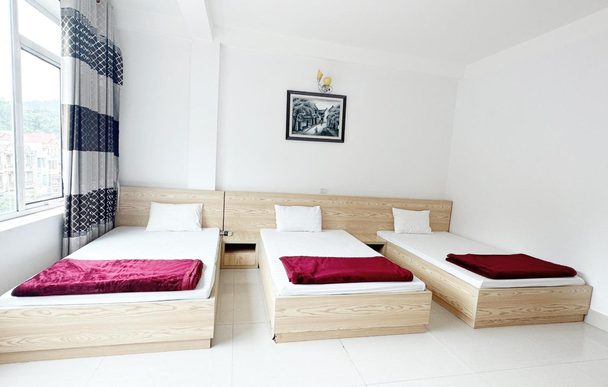Quy Anh Hotel Bao Lac Town 外观 照片