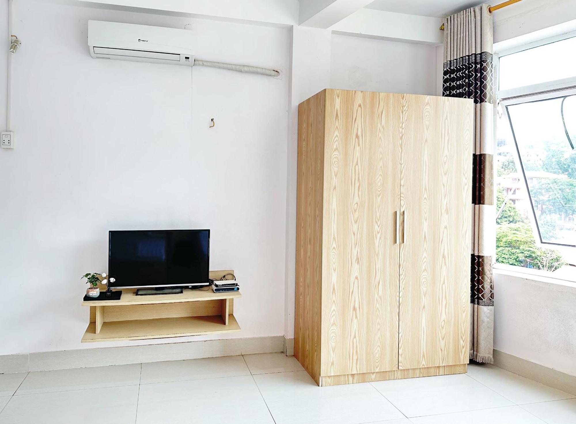 Quy Anh Hotel Bao Lac Town 外观 照片
